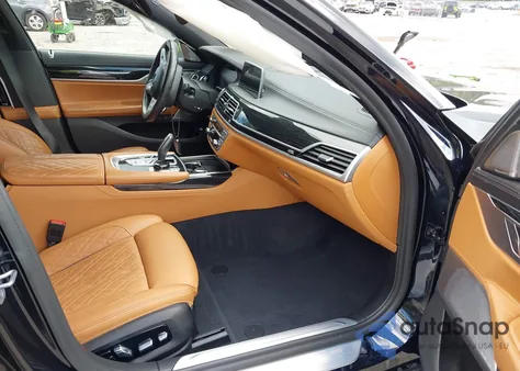 2022 BMW 750 I xDrive из США, поврежденный, VIN WBA7U2C02NCG91323